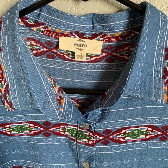 Button-Down Entro Tank - Picture 3 of 3